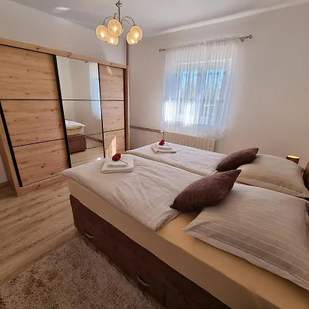 Tea Apartment *
